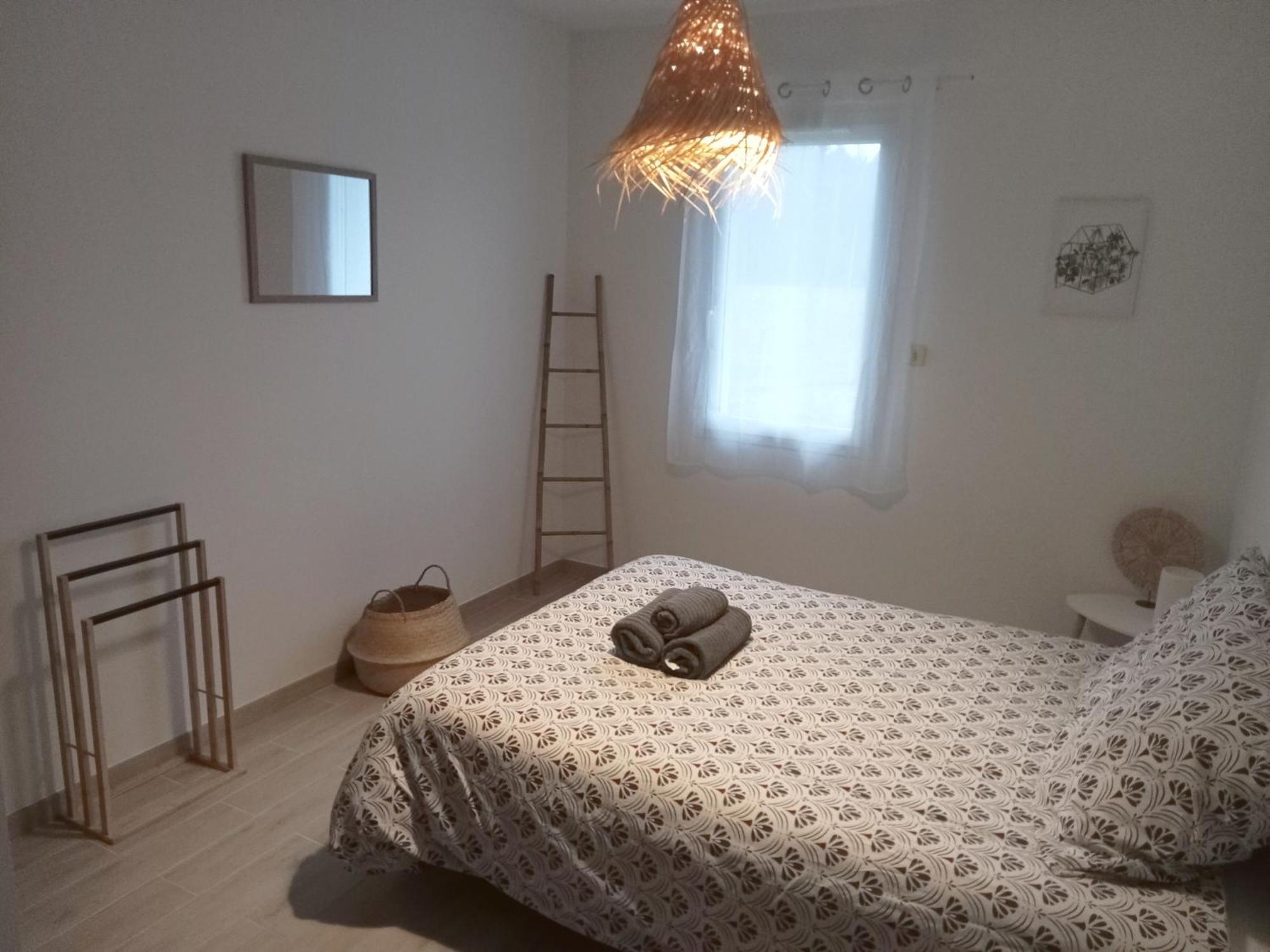 Comme A La Maison Sainte-Helene  Exterior foto